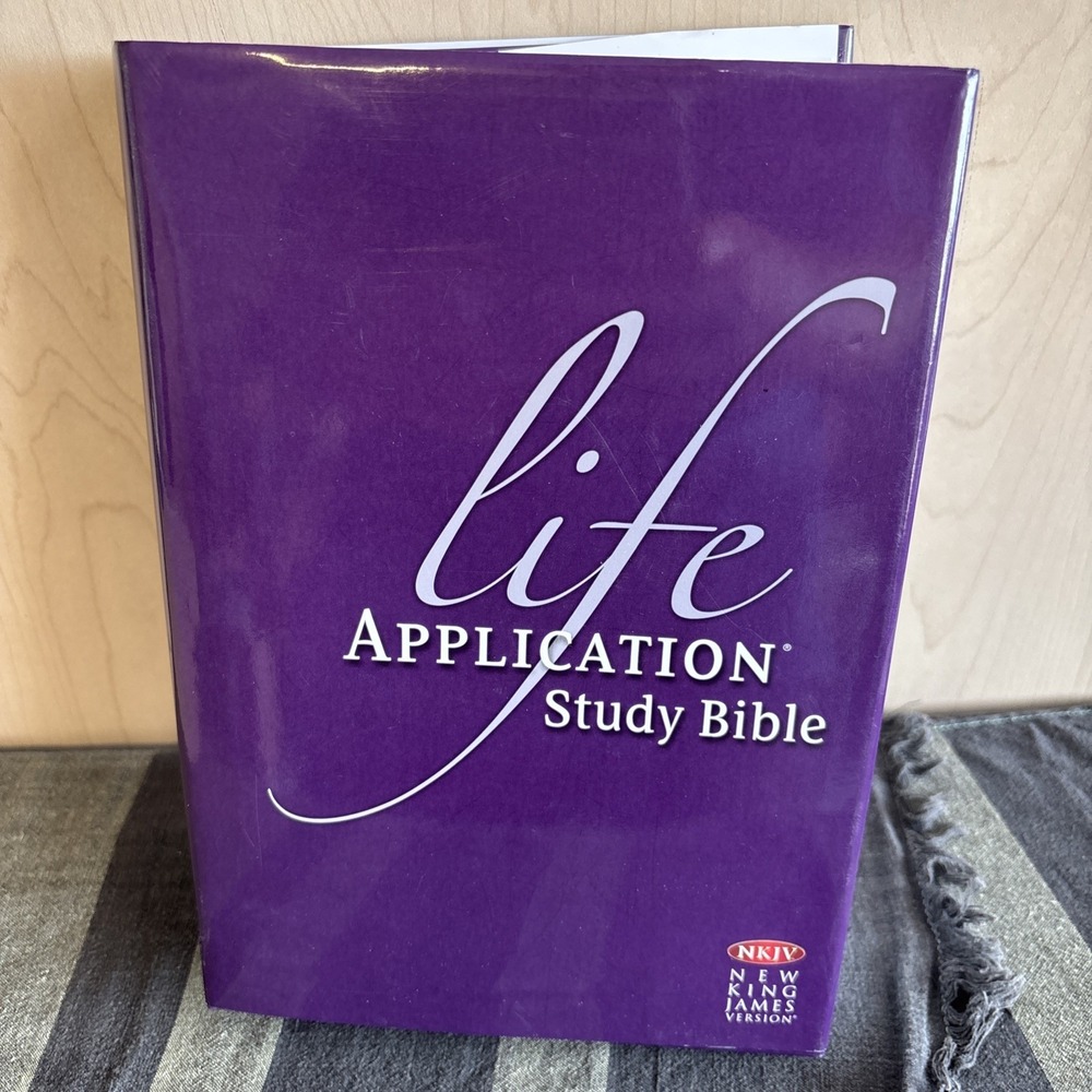 LIFE APPLICATION STUDY BIBLE NKJV Tyndale Purple Hardcover EUC Red Letters